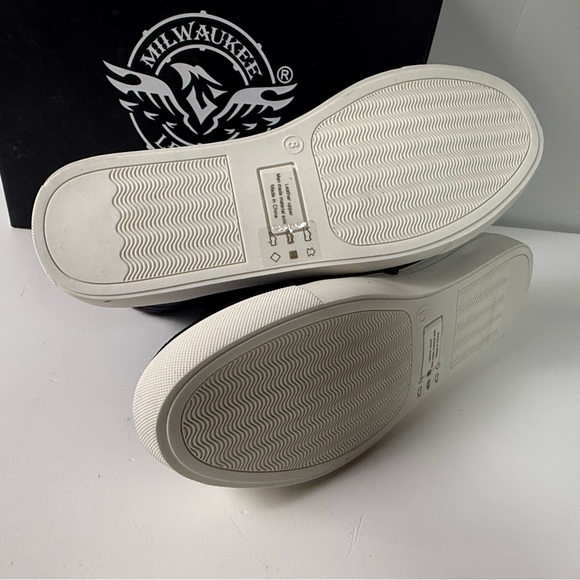 Milwaukee Leather / Suede Street Riding Motorcycle Waterproof Shoes Sneakers NIB - Picture 7 of 8